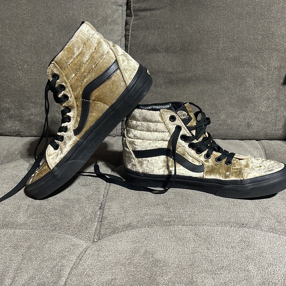 🥰🥰High Top Old School Velvet Vans🥰🥰 - Picture 7 of 9